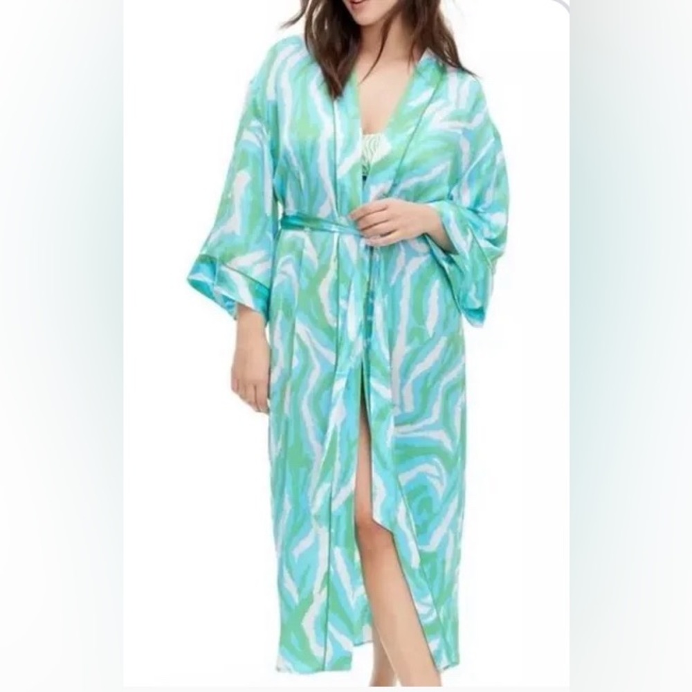 EUC Diane Von Furstenberg DVF satin robe and matching night gown 2X